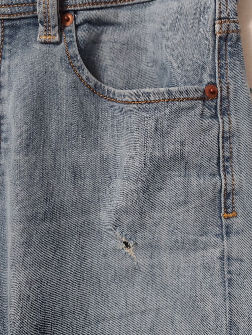 Diesel Men's Classic Light Blue Men’s Distressed Straight-Leg Jeans 31" X 34" - Picture 3 of 10